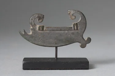 Fibula af et skib (bronze fortinnet)